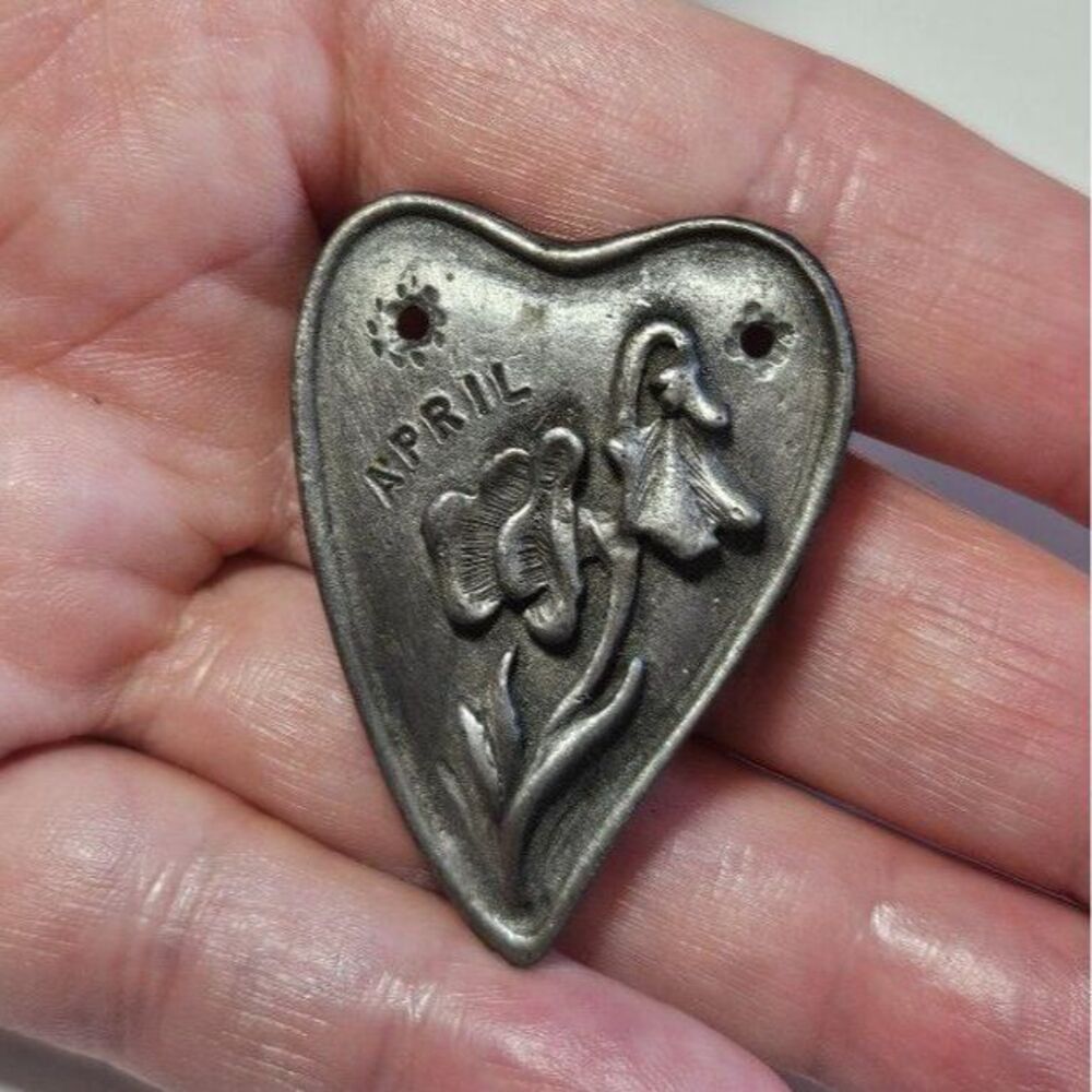April pewter flowers on heart brooch
